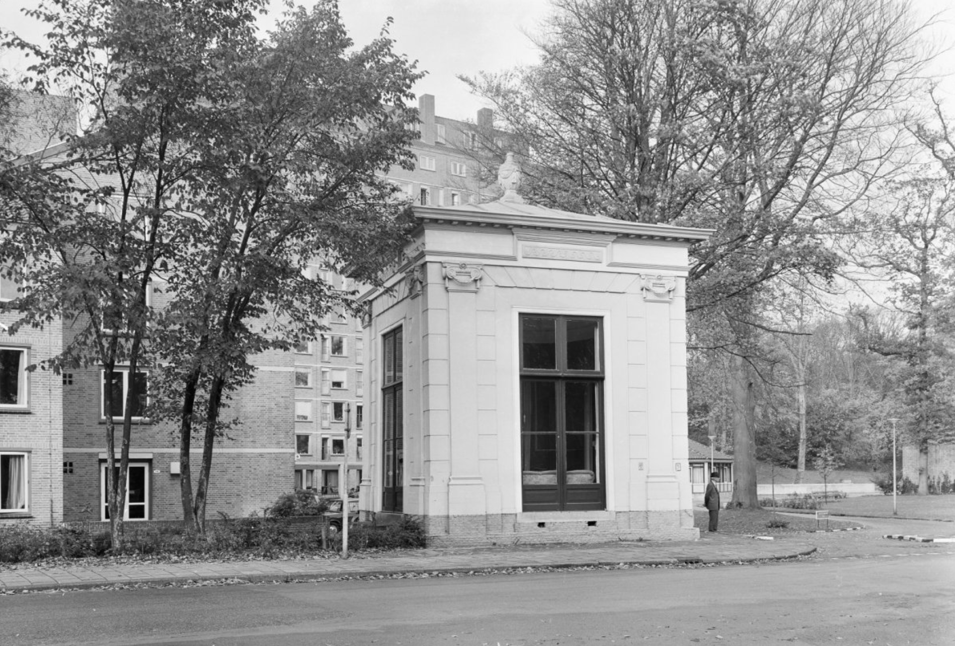 The Historical "De Theekoepel" In Bloemendaal
